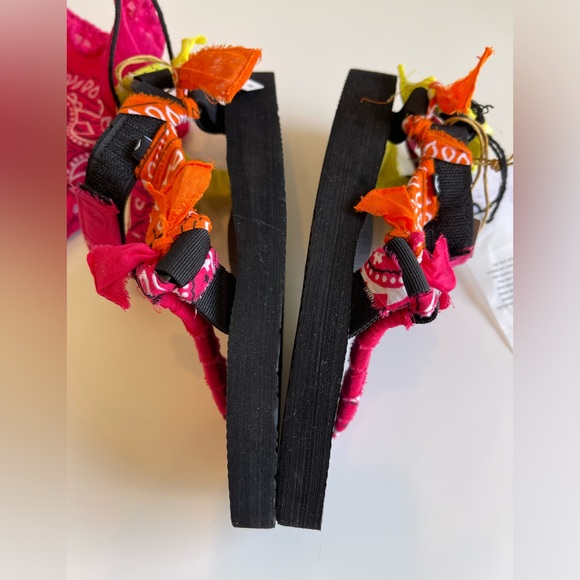 NEW Arizona Love Trekky Bandana Sandal - Picture 3 of 9